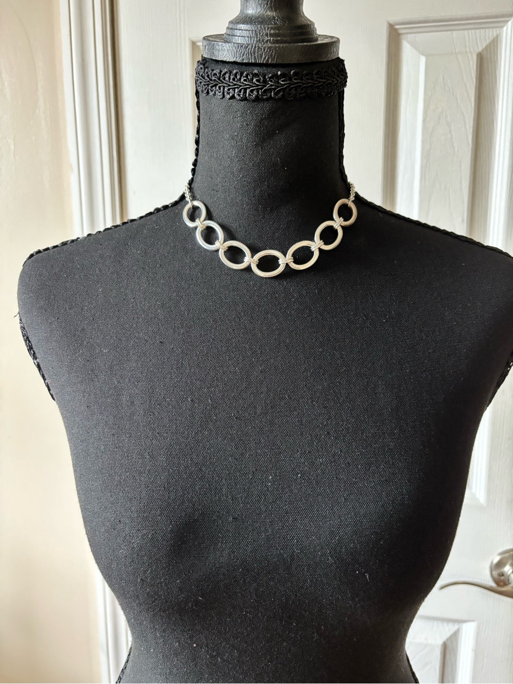 Interlocking Circle Necklace in Silver Tone - Women Jewelry